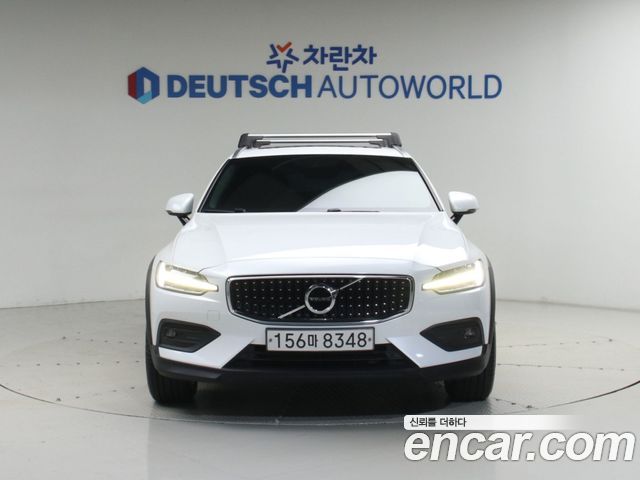 Volvo V60 Cross Country (II) T5 AWD 2020 — фото 3