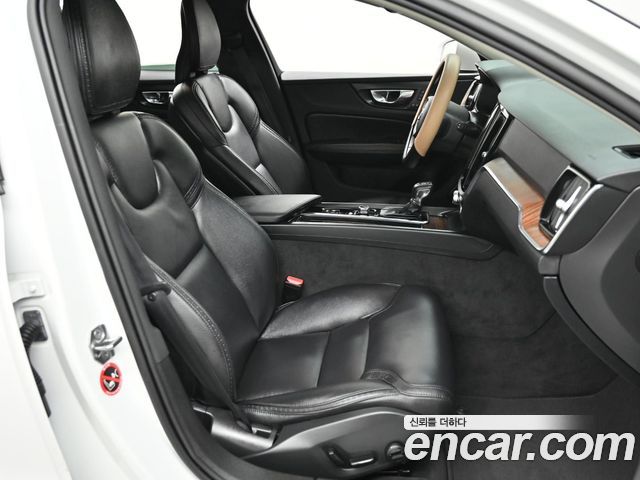 Volvo V60 Cross Country (II) T5 AWD 2020 — фото 10