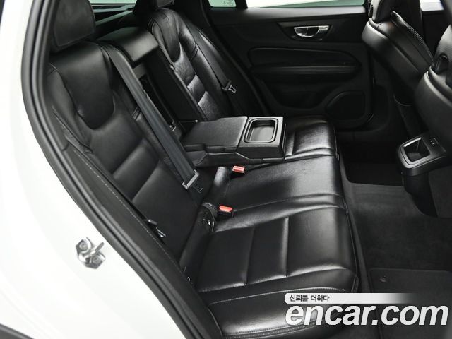 Volvo V60 Cross Country (II) T5 AWD 2020 — фото 16