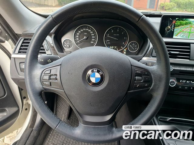 BMW 3 Series GT (F34) GT 320d xDrive 2016 — фото 9