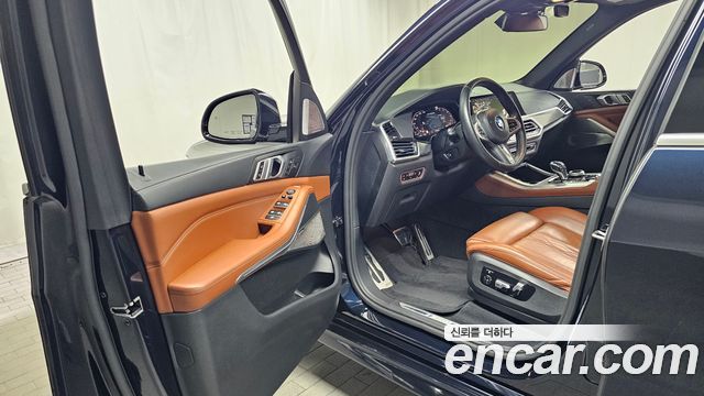 BMW X5 (G05) M50i 2021 — фото 10