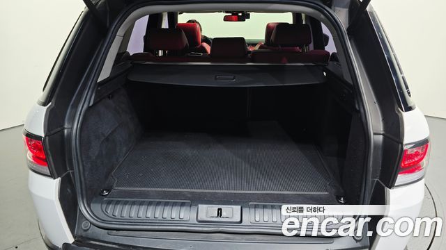 Land Rover Range Rover Sport (II) 3.0 SDV6 HSE Dynamic 2016 — фото 19