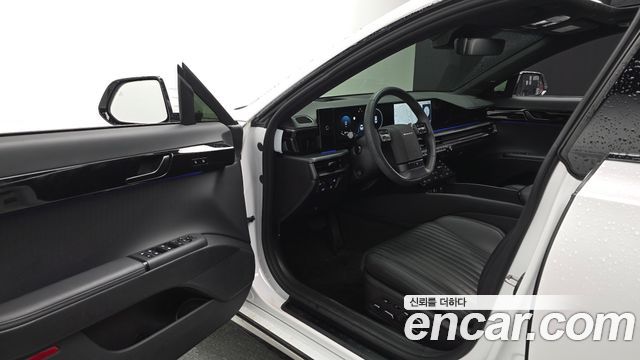 Hyundai Grandeur (GN7) 2,5 Gasoline 2WD Calligraphy 2025 — фото 10