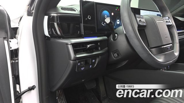 Hyundai Grandeur (GN7) 2,5 Gasoline 2WD Calligraphy 2025 — фото 17