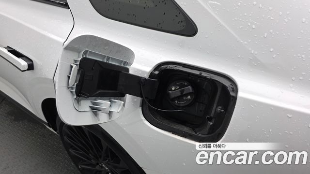 Hyundai Grandeur (GN7) 2,5 Gasoline 2WD Calligraphy 2025 — фото 33