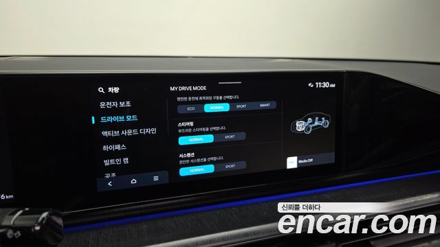 Hyundai Grandeur (GN7) 2,5 Gasoline 2WD Calligraphy 2025 — фото 38