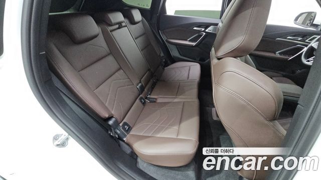 BMW X1 (U11) sDrive 18d M Sport 2024 — фото 11