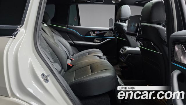 Mercedes-Benz GLS-Class (X167) Maybach GLS600 4MATIC 2023 — фото 11