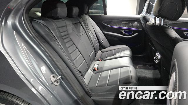 Mercedes-Benz E-Class (W213) E350 4MATIC AMG Line 2021 — фото 15