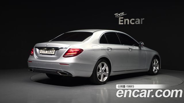 Mercedes-Benz E-Class (W213) E200 Avantgarde 2017 — фото 2