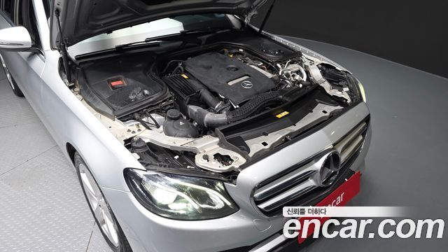 Mercedes-Benz E-Class (W213) E200 Avantgarde 2017 — фото 6