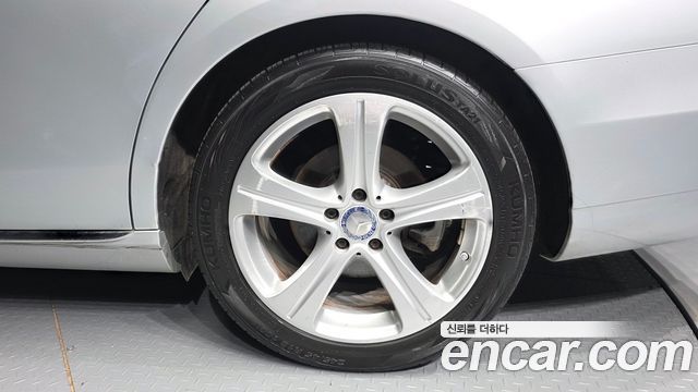 Mercedes-Benz E-Class (W213) E200 Avantgarde 2017 — фото 21
