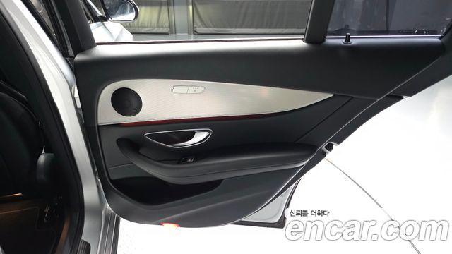 Mercedes-Benz E-Class (W213) E200 Avantgarde 2017 — фото 25