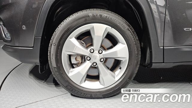 Jeep Cherokee (KL) 2.4 Limited AWD 2021 — фото 5