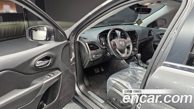 Jeep Cherokee (KL) 2.4 Limited AWD 2021 — фото 10