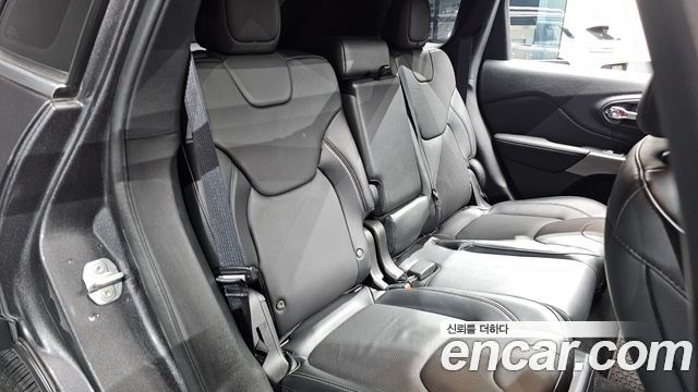 Jeep Cherokee (KL) 2.4 Limited AWD 2021 — фото 11