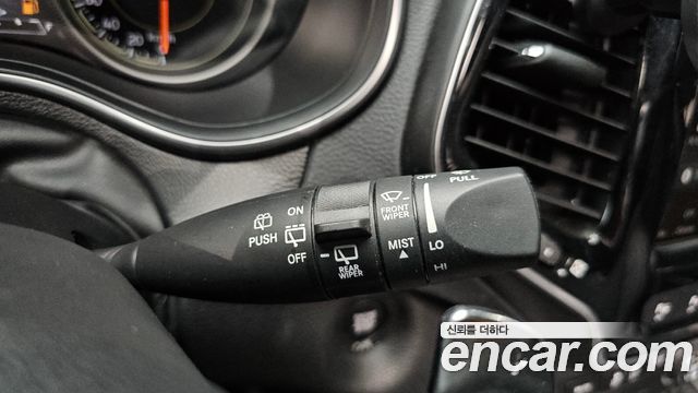 Jeep Cherokee (KL) 2.4 Limited AWD 2021 — фото 27