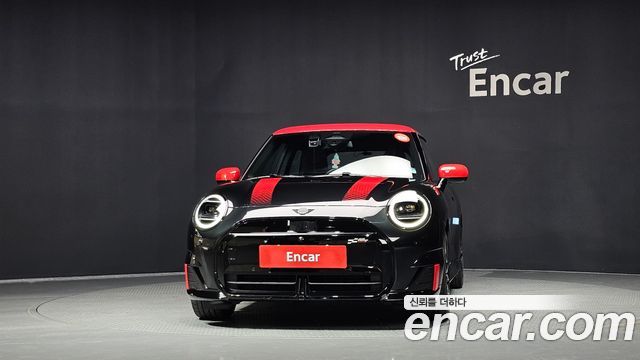 MINI Cooper Electric (IV) JCW 2025 — фото 3