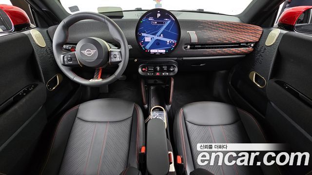 MINI Cooper Electric (IV) JCW 2025 — фото 7