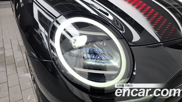 MINI Cooper Electric (IV) JCW 2025 — фото 28