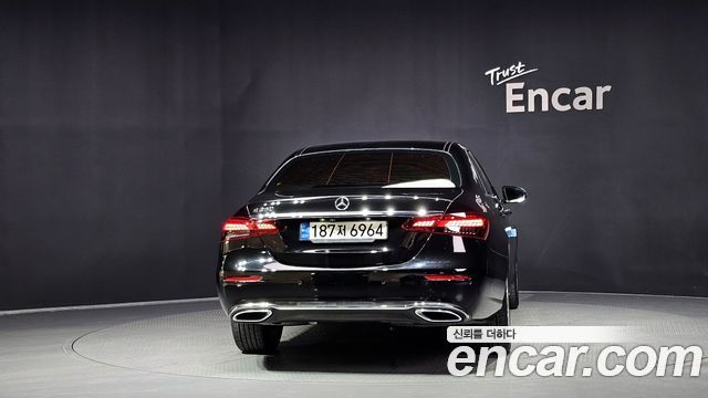 Mercedes-Benz E-Class (W213) E250 Exclusive 2022 — фото 4