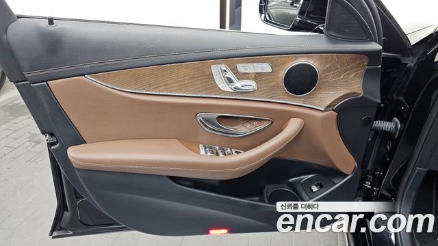Mercedes-Benz E-Class (W213) E250 Exclusive 2022 — фото 24