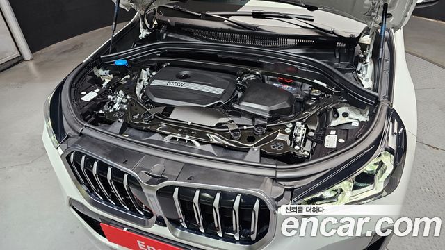 BMW X1 (U11) xDrive 20i M Sport 2024 — фото 6