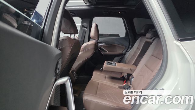 BMW X1 (U11) xDrive 20i M Sport 2024 — фото 12