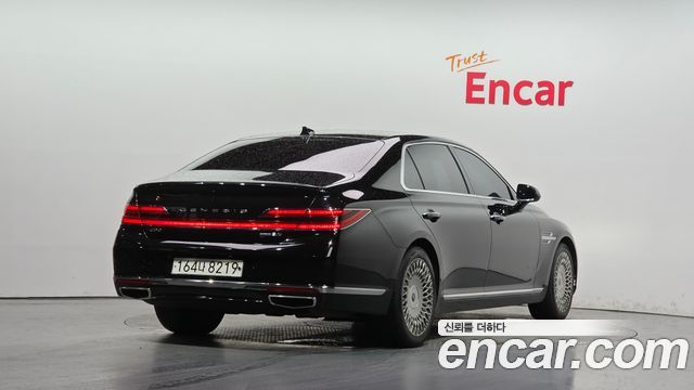 Genesis G90 3.8 AWD Luxury 2019 — фото 2