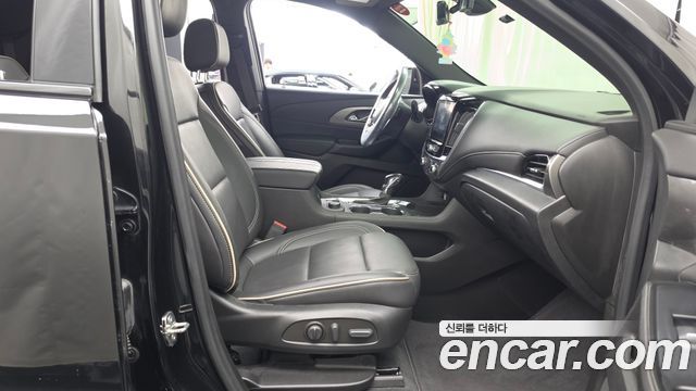 Chevrolet Traverse 3.6 AWD Redline 2022 — фото 11