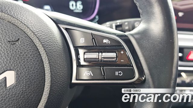 Kia Seltos Gasoline 1.6 Turbo 2WD Prestige 2023 — фото 18