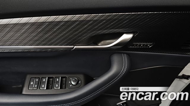 Renault Korea Grand Koleos 1.5 E-TECH Iconic 2WD 2025 — фото 16