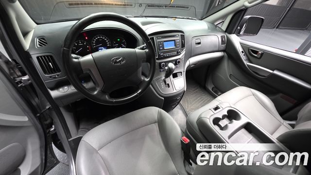 Hyundai Grand Starex Van 3-Seater Smart 2021 — фото 7