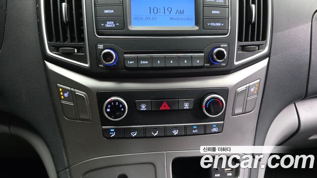 Hyundai Grand Starex Van 3-Seater Smart 2021 — фото 15