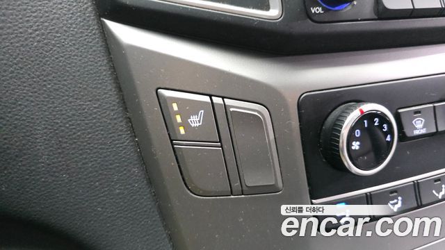 Hyundai Grand Starex Van 3-Seater Smart 2021 — фото 16