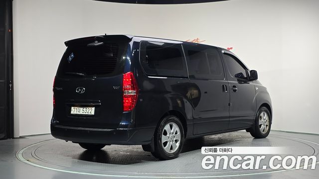 Hyundai Grand Starex Wagon 12-Seater Modern 2020 — фото 2
