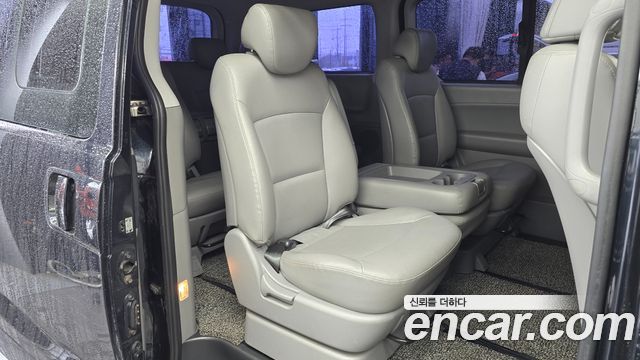 Hyundai Grand Starex Wagon 12-Seater Modern 2020 — фото 12