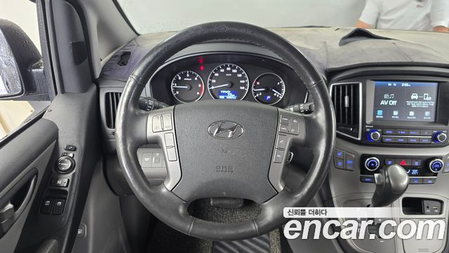 Hyundai Grand Starex Wagon 12-Seater Modern 2020 — фото 13