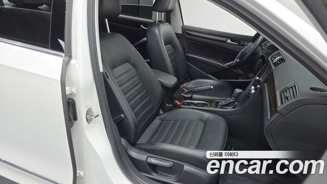 Volkswagen Passat 1.8 TSI B7 2015 — фото 11