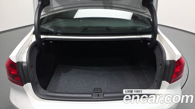 Volkswagen Passat 1.8 TSI B7 2015 — фото 20