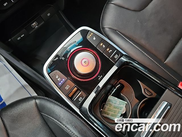 Kia Niro Plus Air 2023 — фото 8