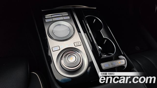 Genesis G80 (RG3) Gasoline 2.5 Turbo AWD 2022 — фото 9