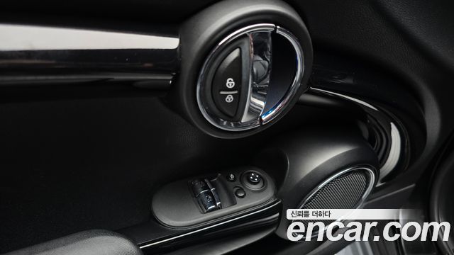 MINI Cooper S Standard Third Generation 2016 — фото 15