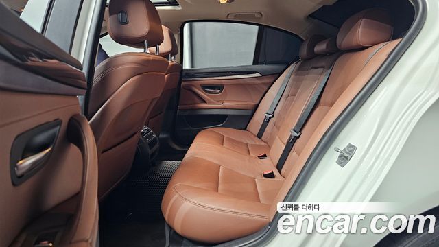 BMW 5 Series (F10) 520d xDrive 2014 — фото 12