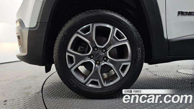 Jeep Renegade 2.0 Diesel Limited AWD 2017 — фото 5