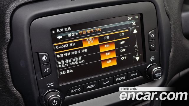 Jeep Renegade 2.0 Diesel Limited AWD 2017 — фото 19