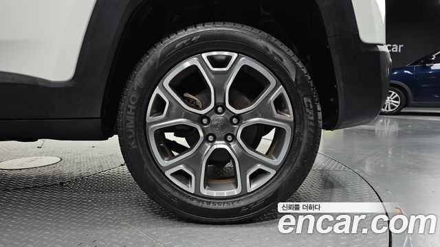 Jeep Renegade 2.0 Diesel Limited AWD 2017 — фото 21