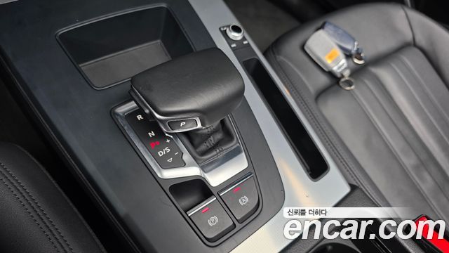 Audi Q5 (FY) 40 TDI Quattro Sportback 2022 — фото 9