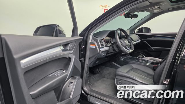 Audi Q5 (FY) 40 TDI Quattro Sportback 2022 — фото 10