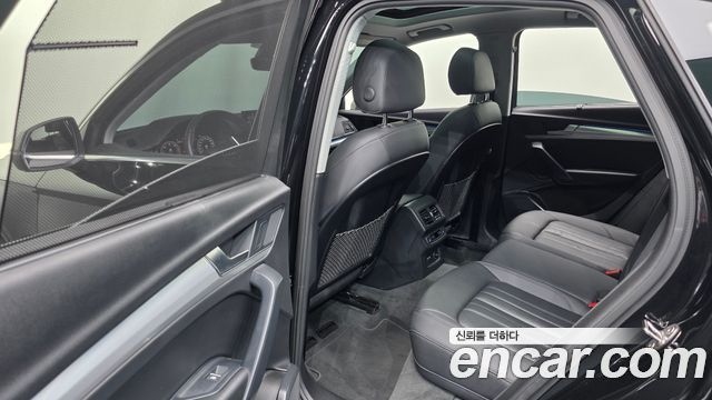 Audi Q5 (FY) 40 TDI Quattro Sportback 2022 — фото 12